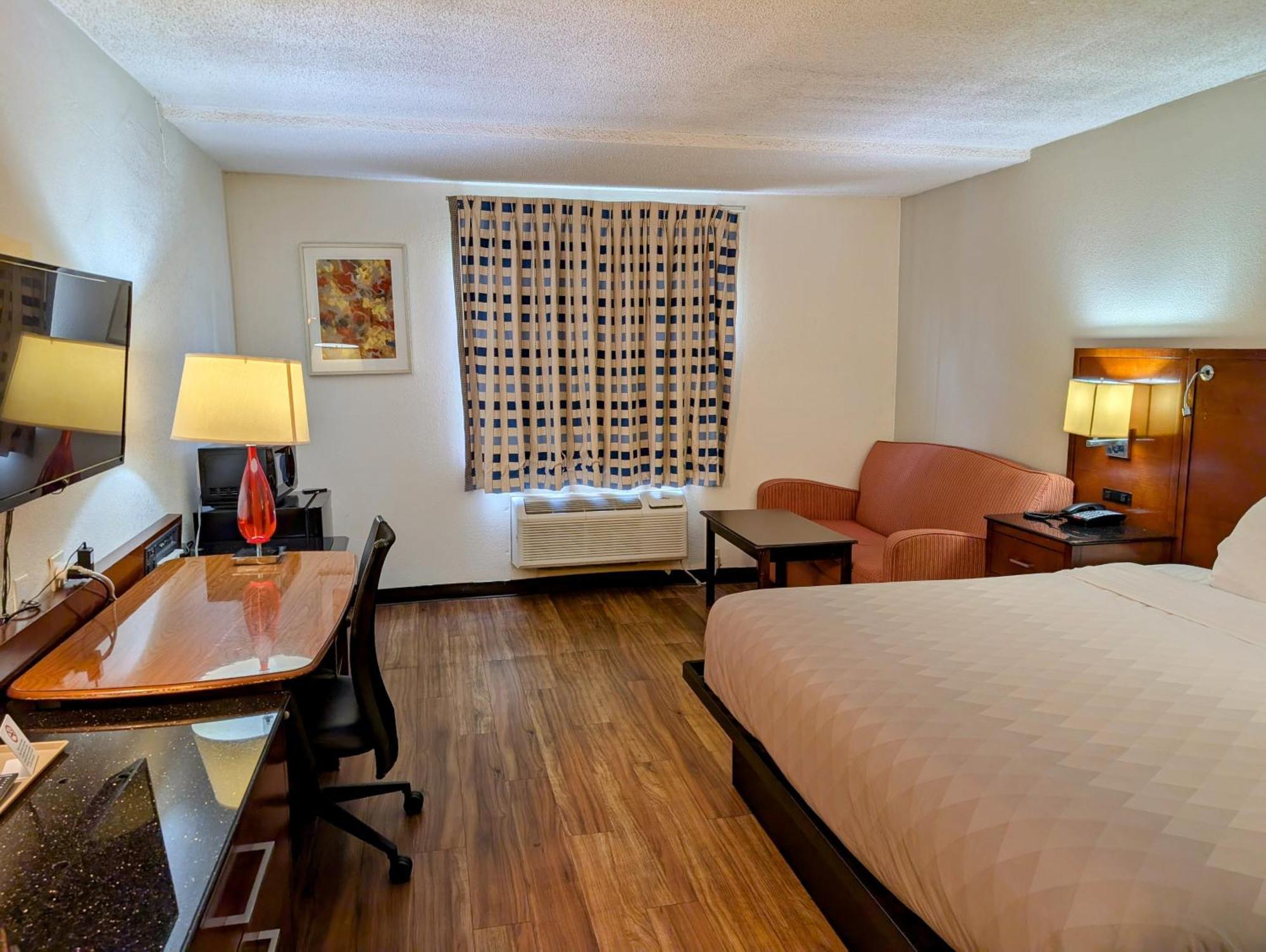 ทราเวลลอดจ์ บาย วินด์แฮม ฟอร์ซิท Hotel ฟอร์ไซธ์ ภายนอก รูปภาพ