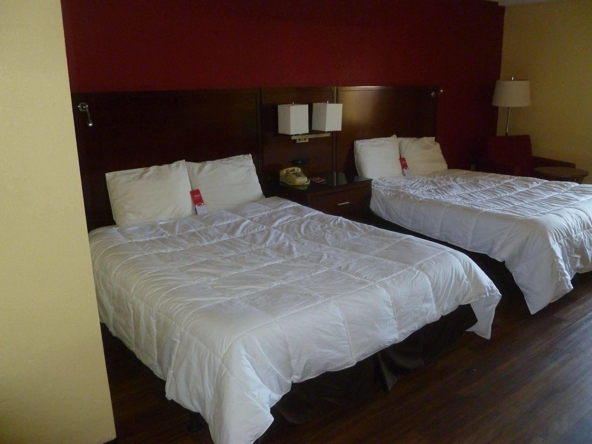 ทราเวลลอดจ์ บาย วินด์แฮม ฟอร์ซิท Hotel ฟอร์ไซธ์ ภายนอก รูปภาพ