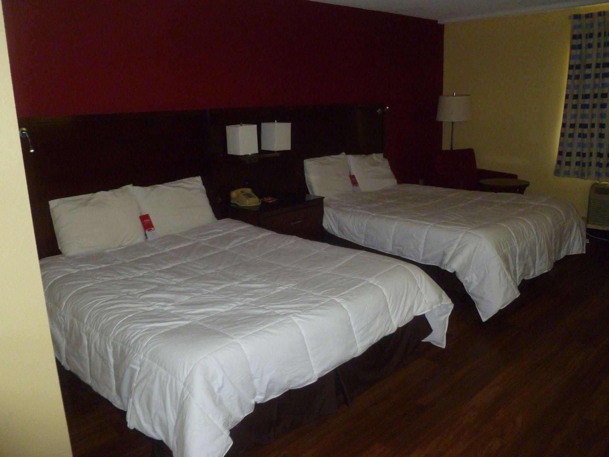 ทราเวลลอดจ์ บาย วินด์แฮม ฟอร์ซิท Hotel ฟอร์ไซธ์ ภายนอก รูปภาพ